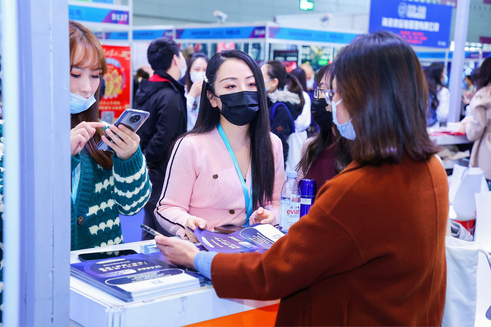 107012394.jpg 107012394.jpg